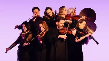 Simone Young conducts Siegfried .